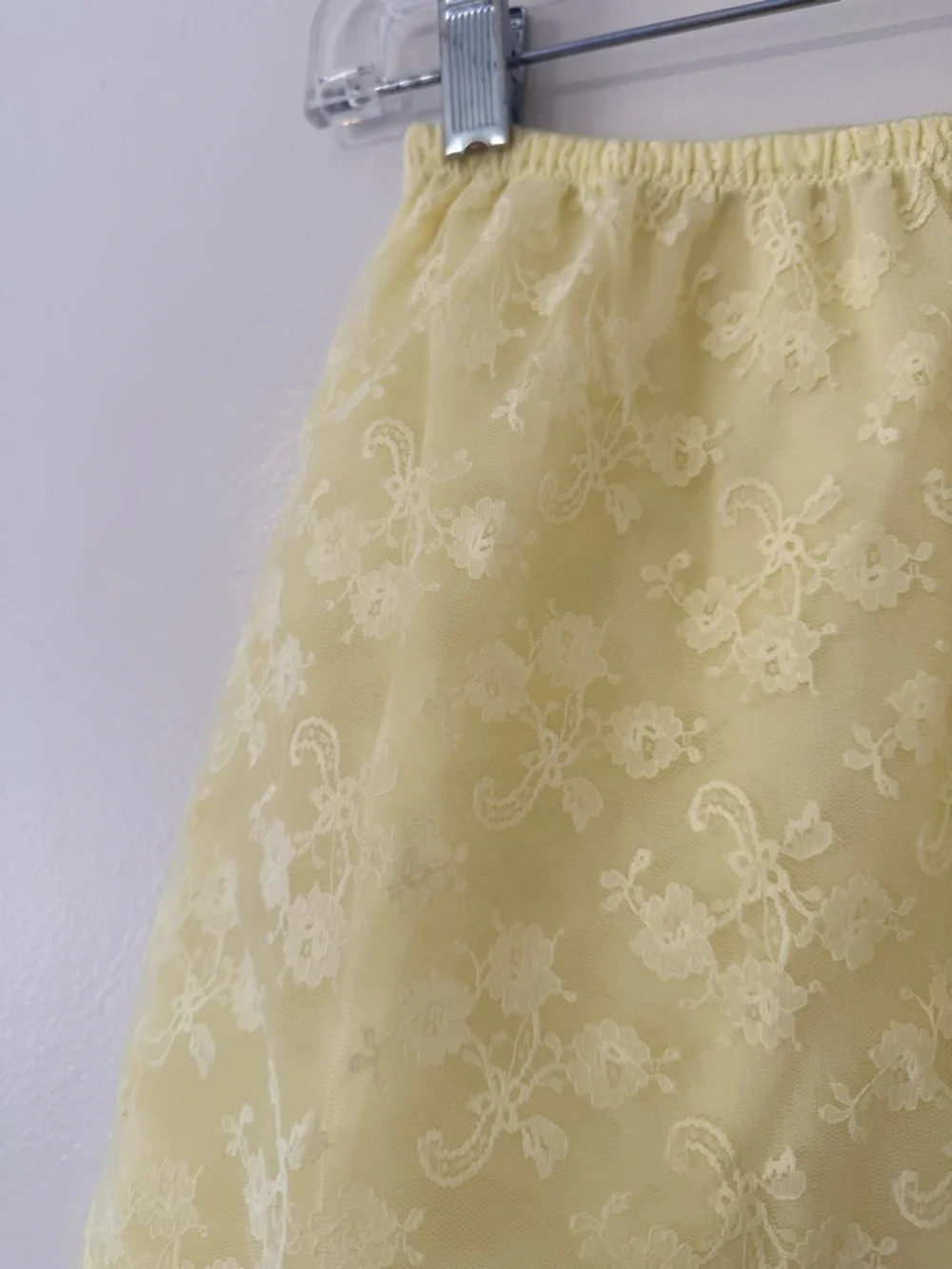 Vintage Butter Yellow Lace Slip Skirt 60s Formfit Rogers Womens 12/14 M Short - Picture 4 of 10